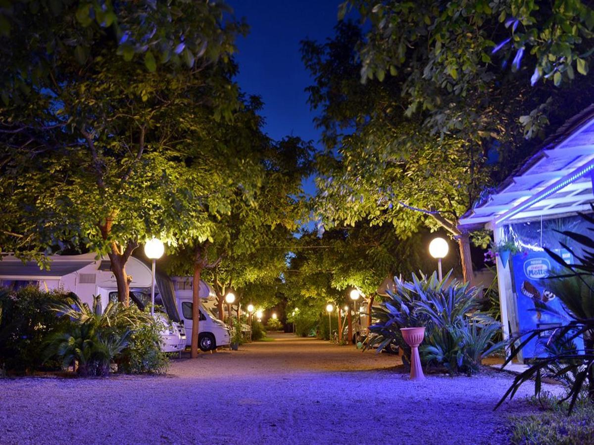 Masseria Lama Torre dell'Orso Εξωτερικό φωτογραφία